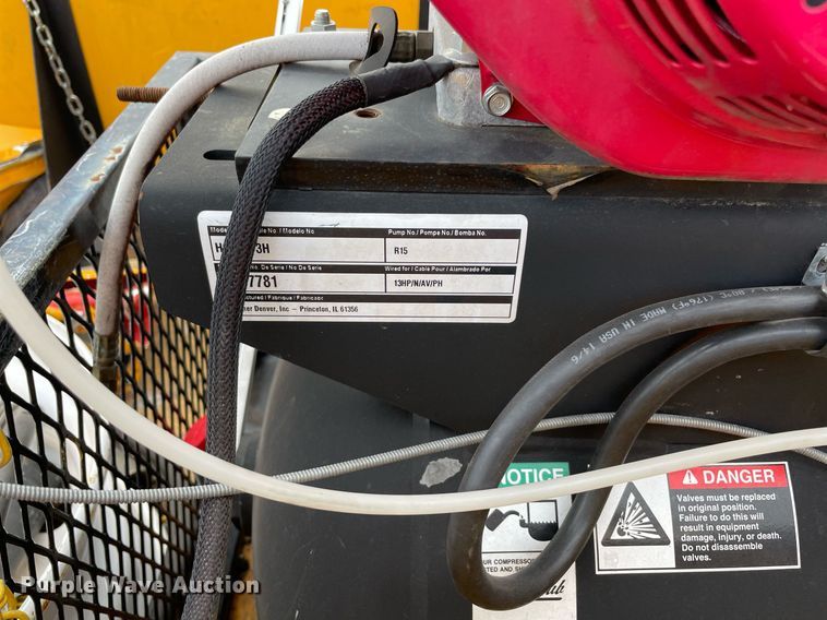 image for item MY9522 2020  Ford F350 Super Duty XL  utility bed pickup truck