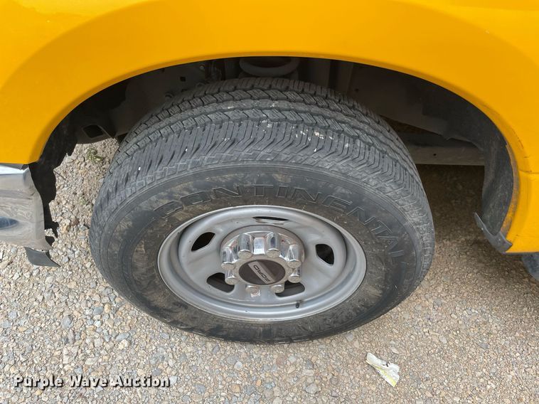 image for item MY9522 2020  Ford F350 Super Duty XL  utility bed pickup truck