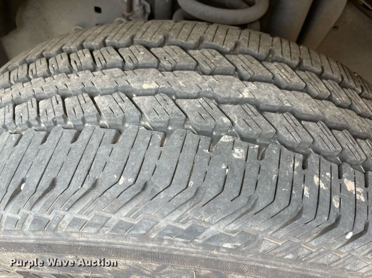 image for item MY9522 2020  Ford F350 Super Duty XL  utility bed pickup truck