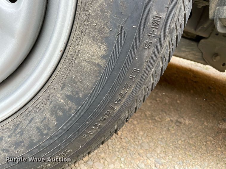 image for item MY9522 2020  Ford F350 Super Duty XL  utility bed pickup truck