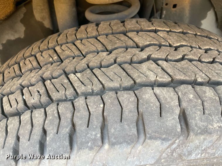 image for item MY9522 2020  Ford F350 Super Duty XL  utility bed pickup truck