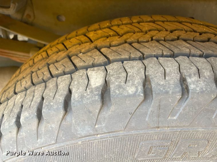 image for item MY9522 2020  Ford F350 Super Duty XL  utility bed pickup truck