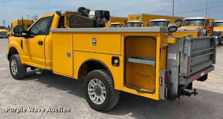 image for item MY9528 2019  Ford F350 Super Duty XL  utility bed pickup truck