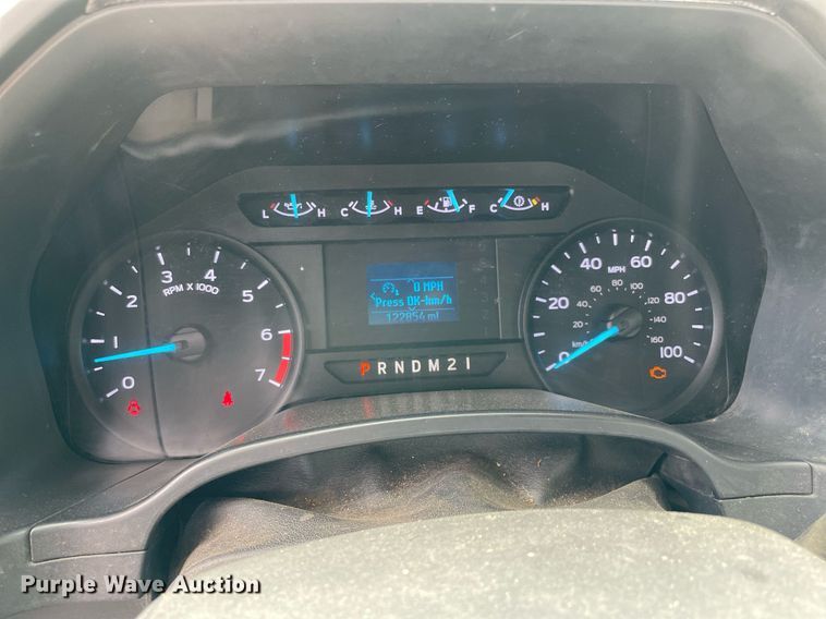 image for item MY9528 2019  Ford F350 Super Duty XL  utility bed pickup truck