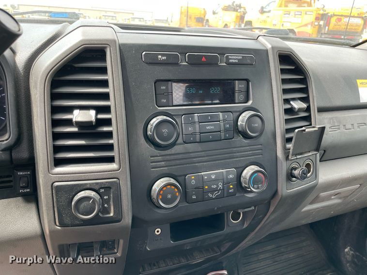 image for item MY9528 2019  Ford F350 Super Duty XL  utility bed pickup truck