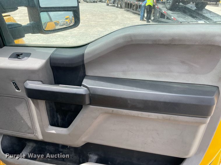 image for item MY9528 2019  Ford F350 Super Duty XL  utility bed pickup truck