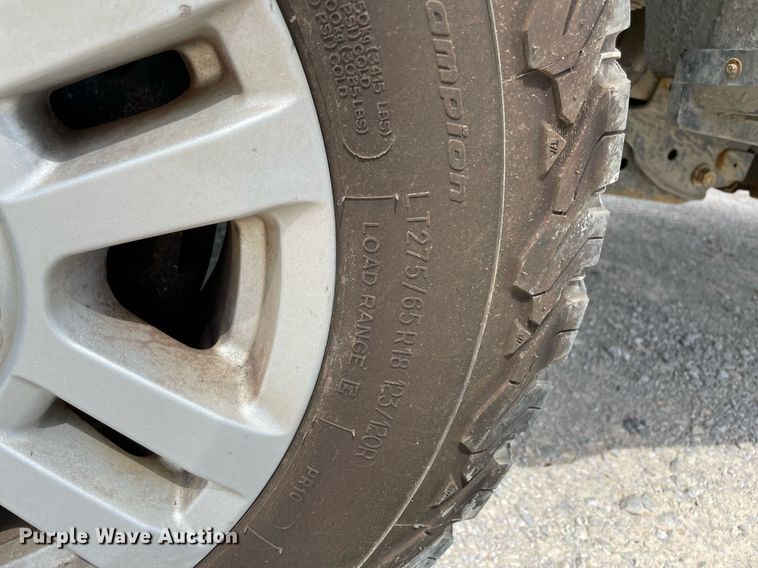 image for item MY9528 2019  Ford F350 Super Duty XL  utility bed pickup truck