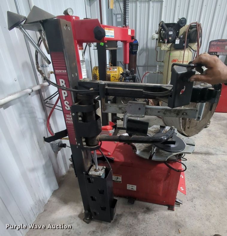 image for item MY9800 Hunter TCX535  tire machine