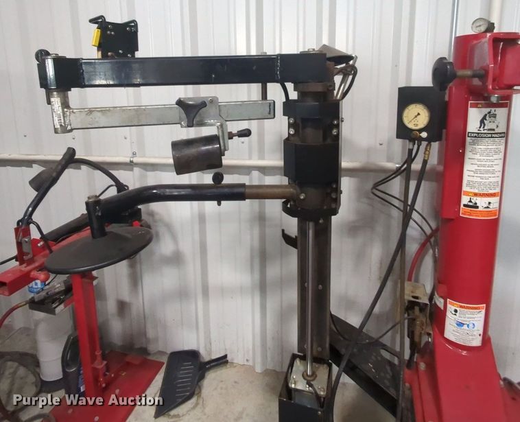 image for item MY9800 Hunter TCX535  tire machine