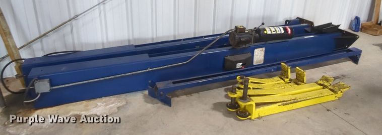 image for item MY9801 Rotary  two post automotive lift