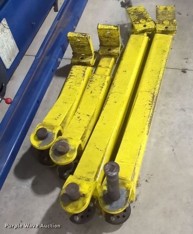 image for item MY9801 Rotary  two post automotive lift