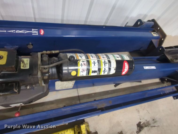 image for item MY9801 Rotary  two post automotive lift