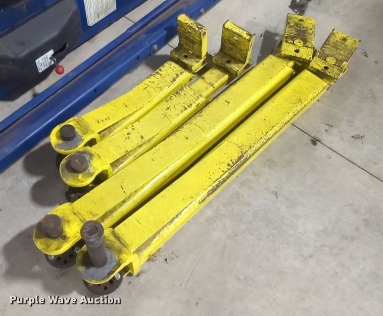 image for item MY9801 Rotary  two post automotive lift