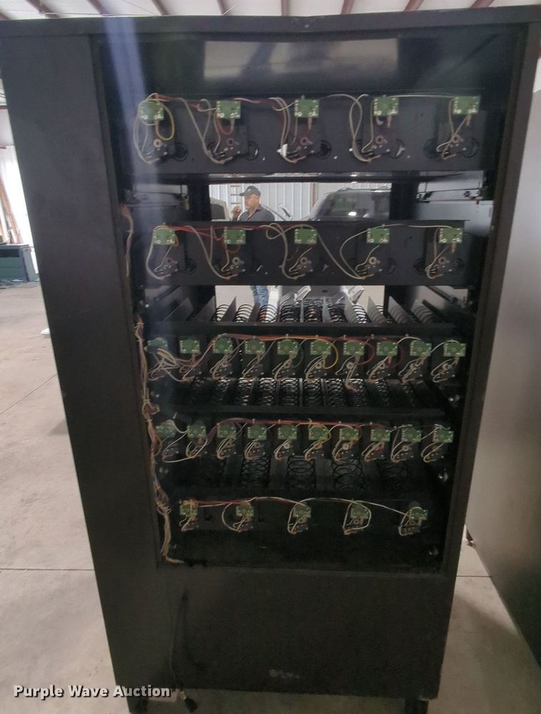 image for item MY9804 Polyvend  vending machine