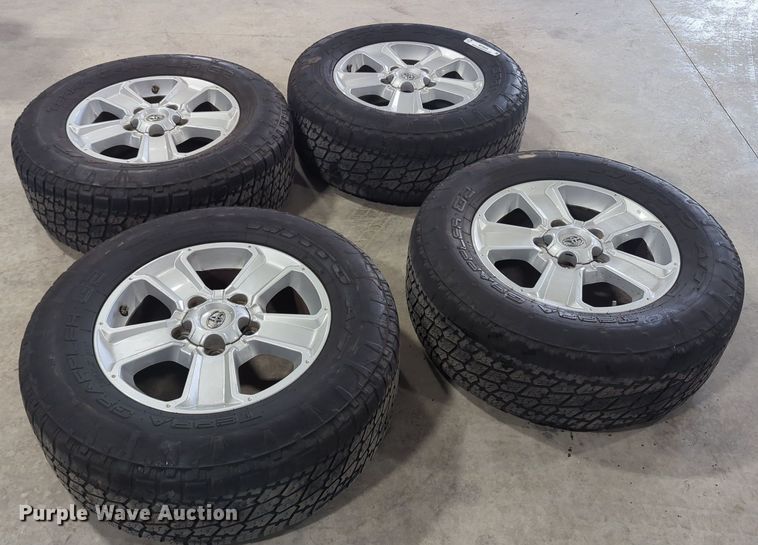 image for item MY9806 (4) 275/80R18 tires and wheels