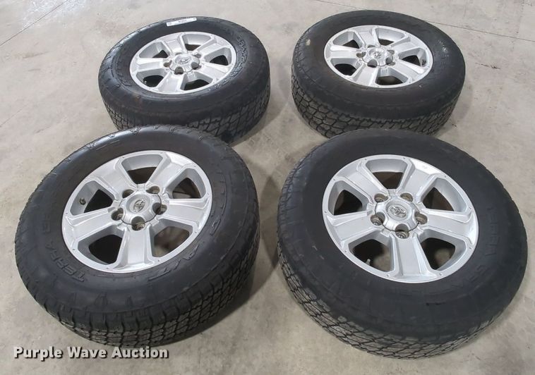 image for item MY9806 (4) 275/80R18 tires and wheels