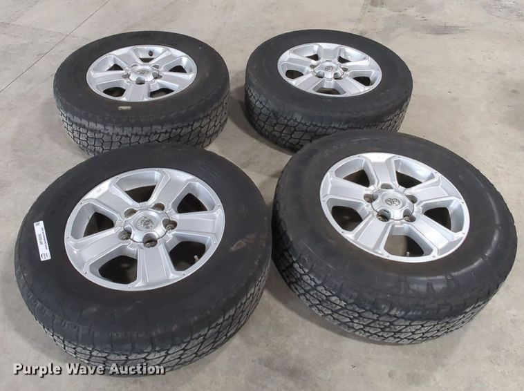 image for item MY9806 (4) 275/80R18 tires and wheels