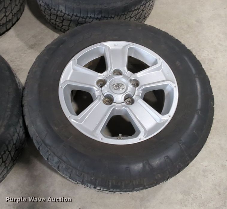 image for item MY9806 (4) 275/80R18 tires and wheels