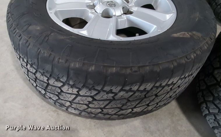 image for item MY9806 (4) 275/80R18 tires and wheels