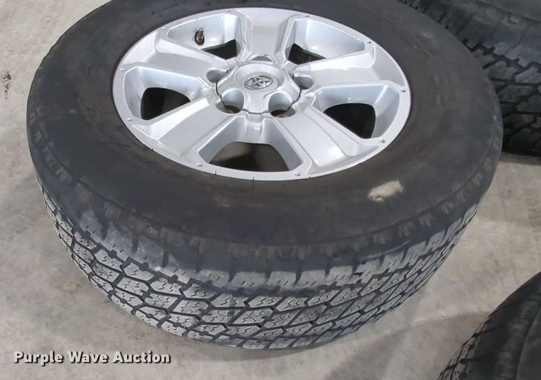 image for item MY9806 (4) 275/80R18 tires and wheels