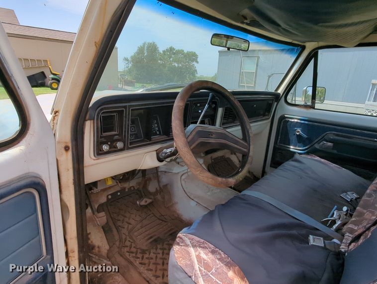 image for item MY9864 1977 Ford F150 Ranger  pickup truck