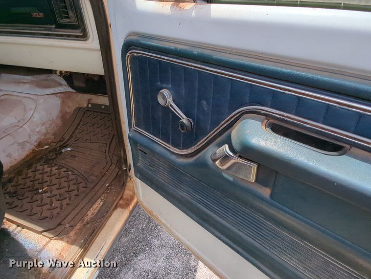 image for item MY9864 1977 Ford F150 Ranger  pickup truck