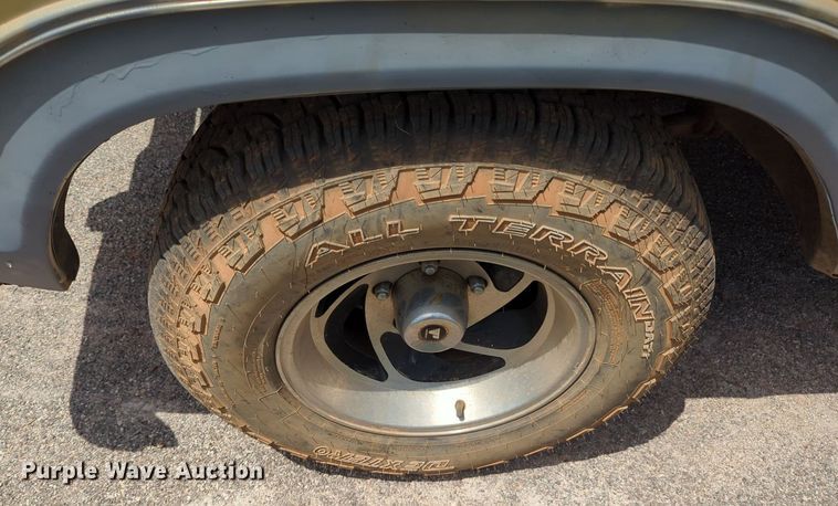 image for item MY9864 1977 Ford F150 Ranger  pickup truck