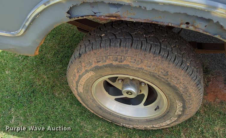 image for item MY9864 1977 Ford F150 Ranger  pickup truck