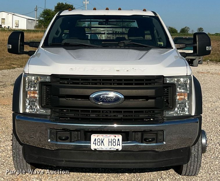 image for item NA9011 2017 Ford F450 Super Duty XL  flatbed truck