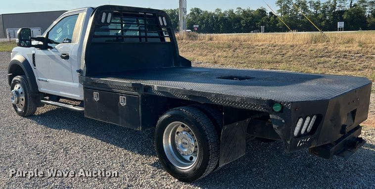image for item NA9011 2017 Ford F450 Super Duty XL  flatbed truck
