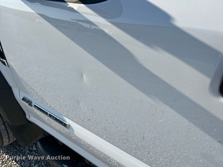 image for item NA9011 2017 Ford F450 Super Duty XL  flatbed truck