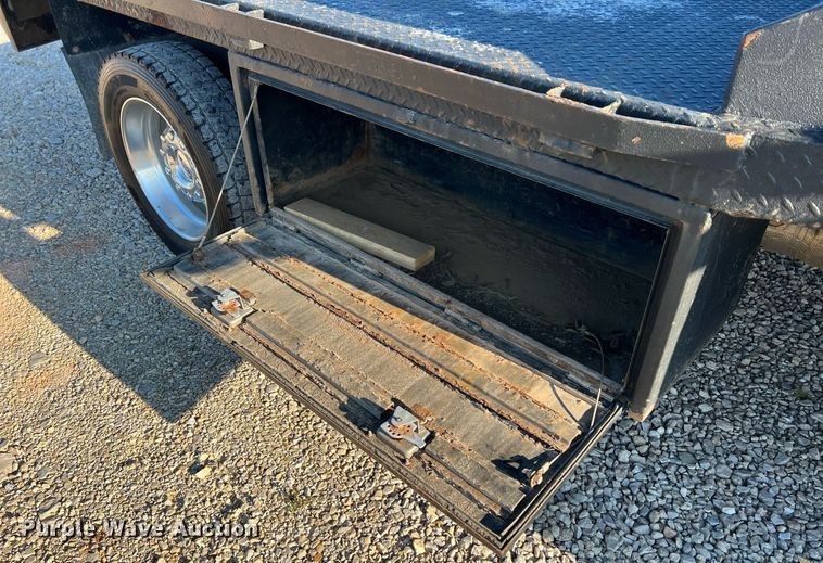 image for item NA9011 2017 Ford F450 Super Duty XL  flatbed truck