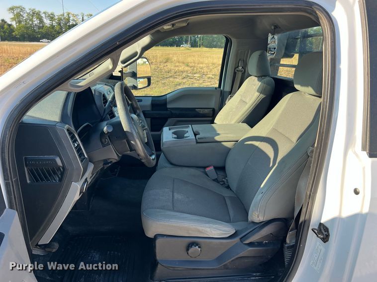 image for item NA9011 2017 Ford F450 Super Duty XL  flatbed truck