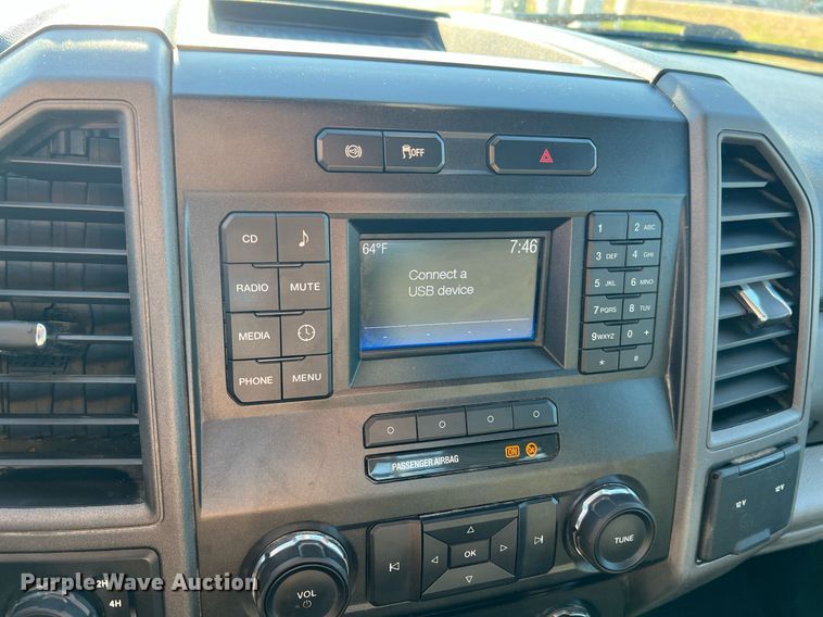 image for item NA9011 2017 Ford F450 Super Duty XL  flatbed truck