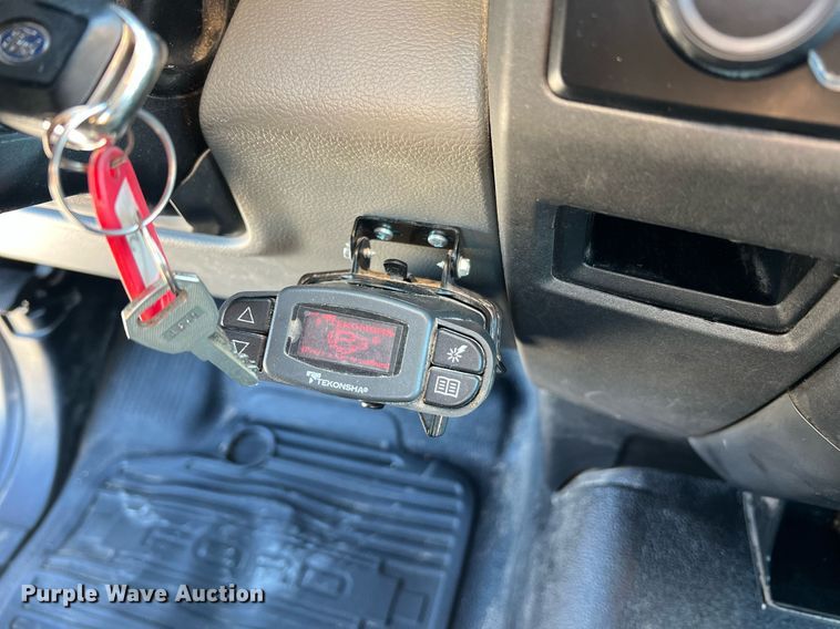 image for item NA9011 2017 Ford F450 Super Duty XL  flatbed truck