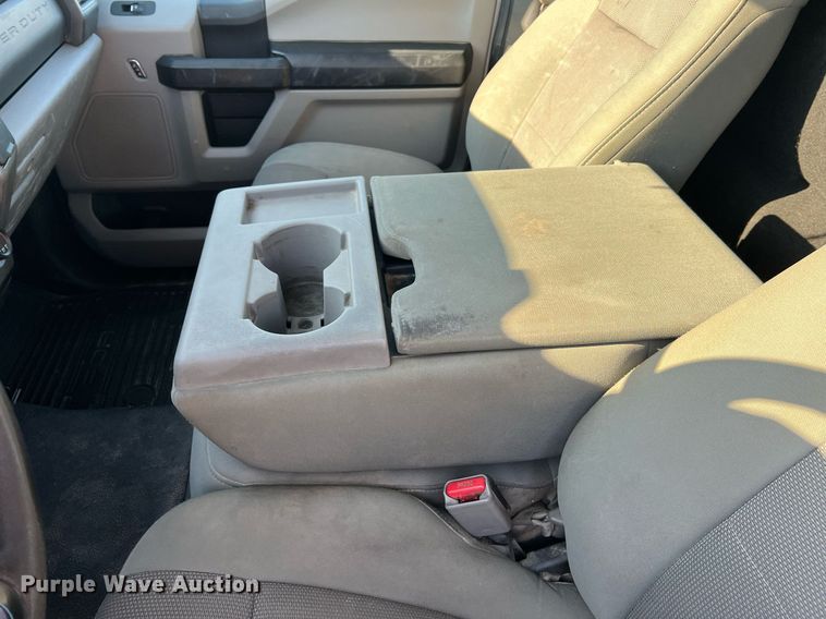 image for item NA9011 2017 Ford F450 Super Duty XL  flatbed truck