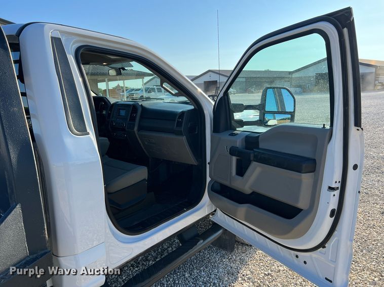 image for item NA9011 2017 Ford F450 Super Duty XL  flatbed truck