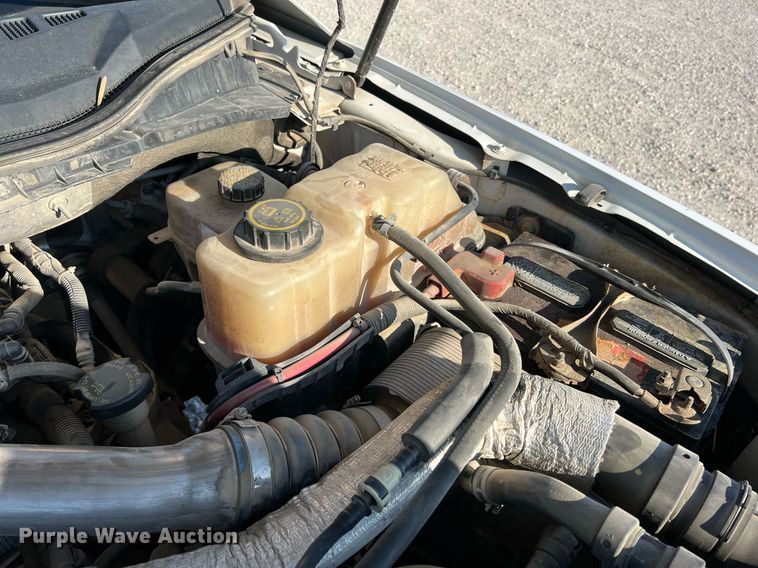 image for item NA9011 2017 Ford F450 Super Duty XL  flatbed truck