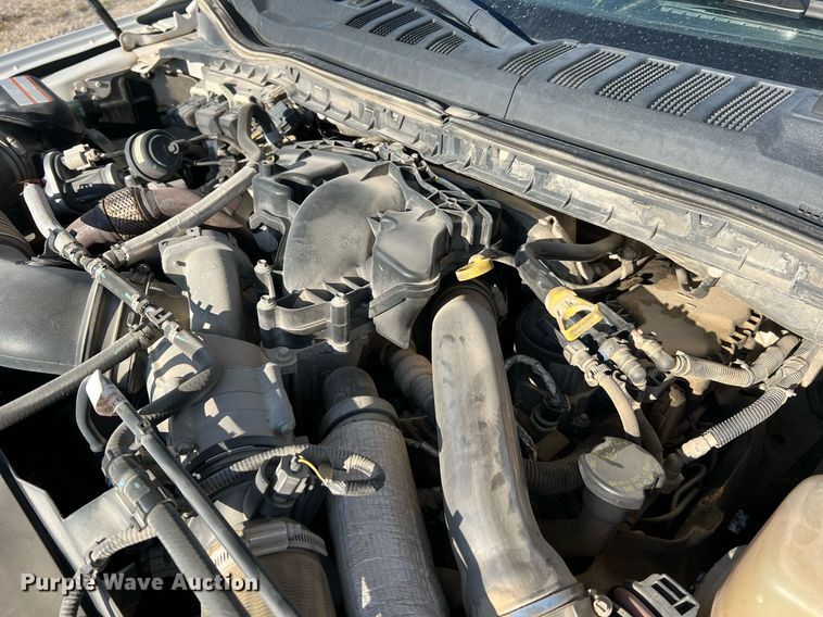 image for item NA9011 2017 Ford F450 Super Duty XL  flatbed truck