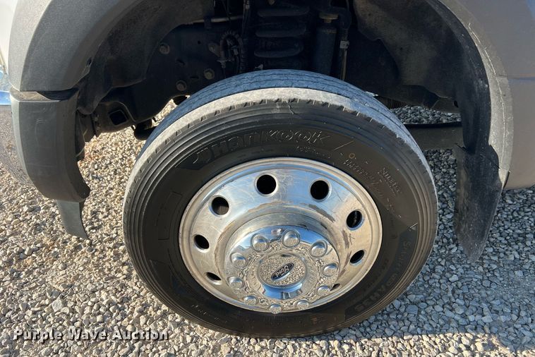 image for item NA9011 2017 Ford F450 Super Duty XL  flatbed truck