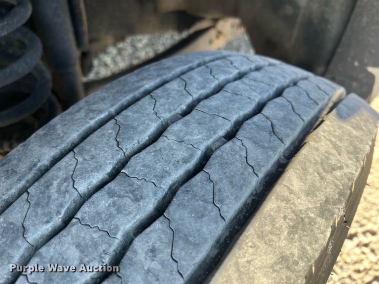 image for item NA9011 2017 Ford F450 Super Duty XL  flatbed truck