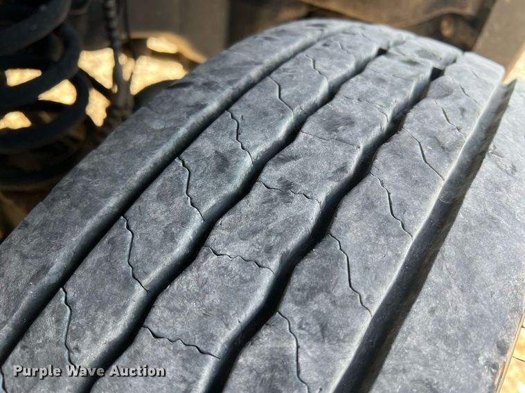 image for item NA9011 2017 Ford F450 Super Duty XL  flatbed truck