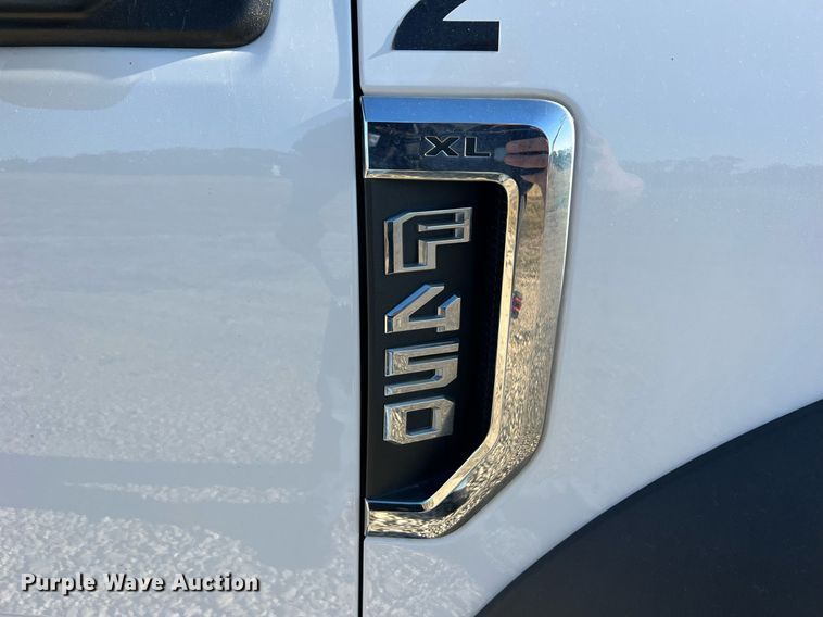 image for item NA9011 2017 Ford F450 Super Duty XL  flatbed truck