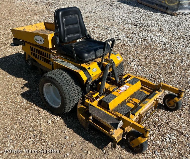 image for item NA9014 2000 Walker MSSD  ZTR lawn mower