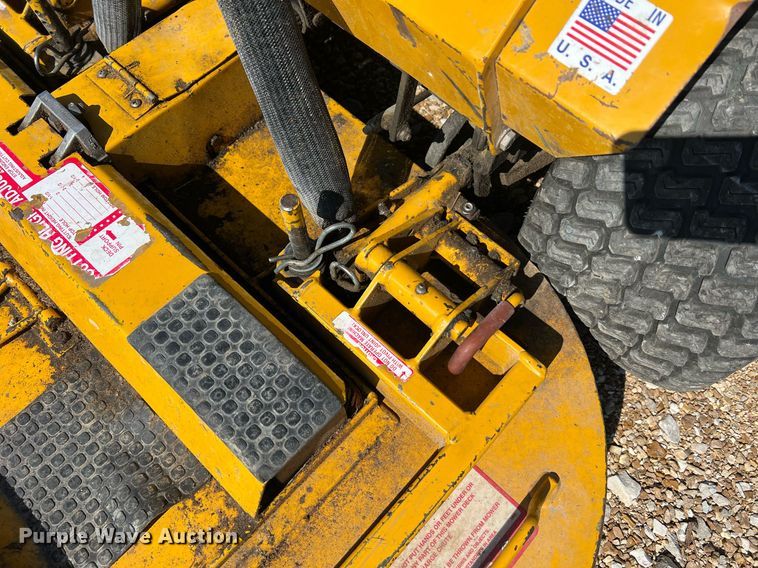 image for item NA9014 2000 Walker MSSD  ZTR lawn mower