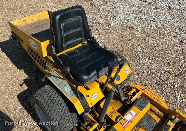 image for item NA9014 2000 Walker MSSD  ZTR lawn mower