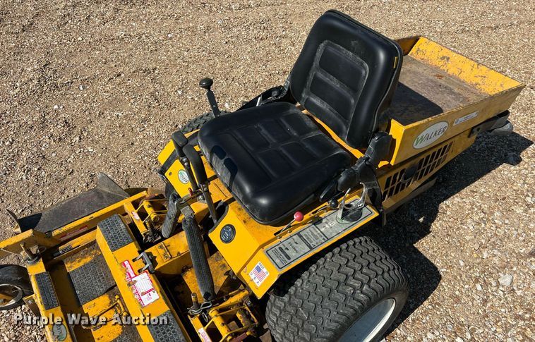 image for item NA9014 2000 Walker MSSD  ZTR lawn mower