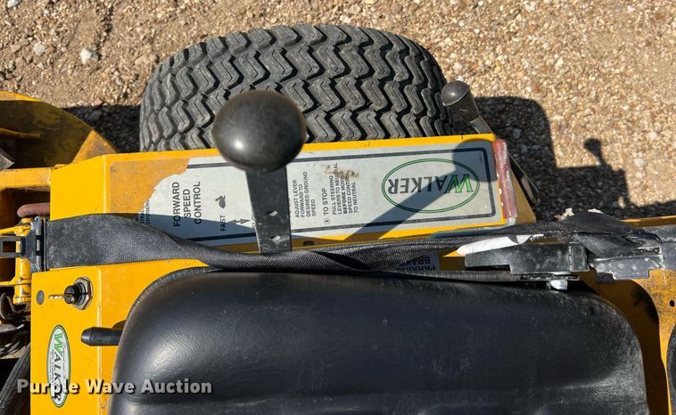 image for item NA9014 2000 Walker MSSD  ZTR lawn mower