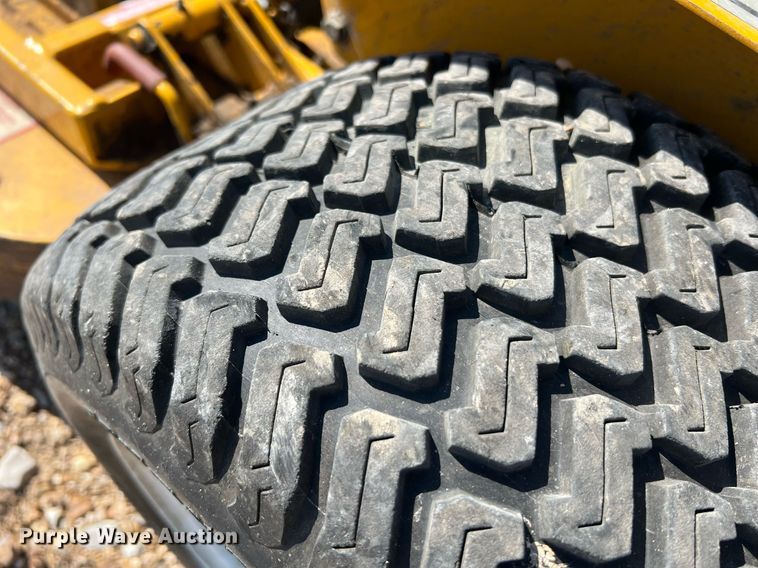 image for item NA9014 2000 Walker MSSD  ZTR lawn mower