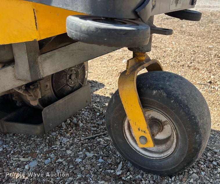 image for item NA9014 2000 Walker MSSD  ZTR lawn mower